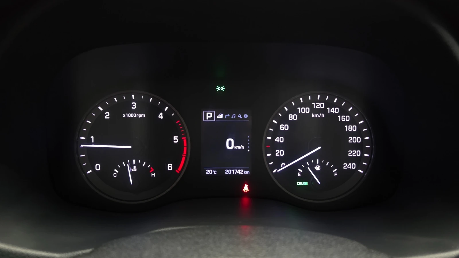 Hyundai Tucson All New Tucson 2.0 CRDi Premium, снимка 11 - Автомобили и джипове - 54803162