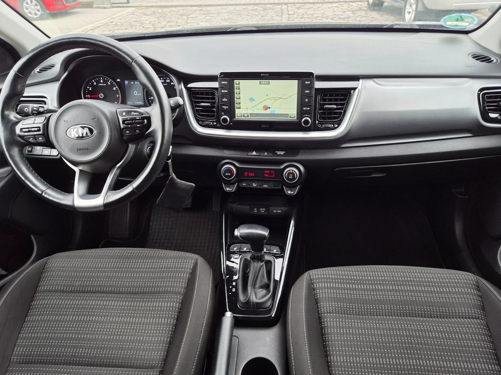 Kia Stonic АВТОМАТИК NAVI КАМЕРА ЕВРО 6, снимка 12 - Автомобили и джипове - 55380754