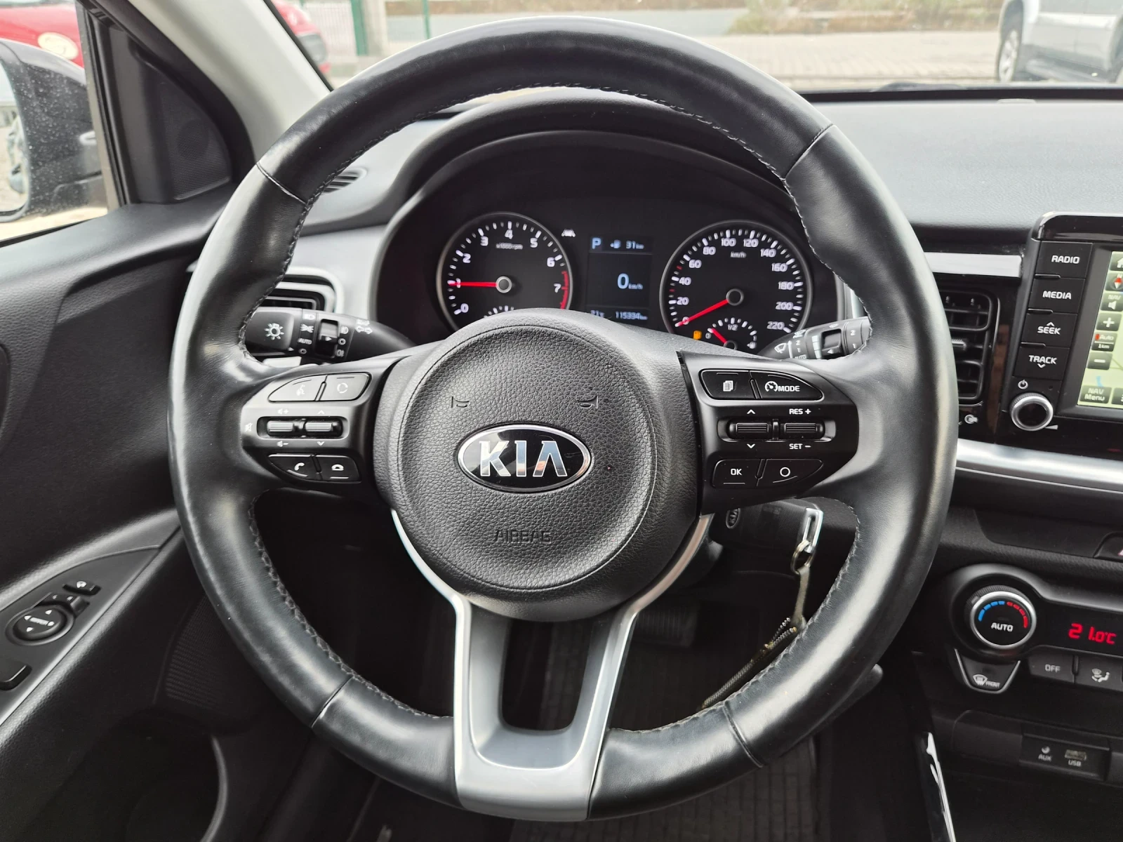 Kia Stonic АВТОМАТИК NAVI КАМЕРА ЕВРО 6, снимка 13 - Автомобили и джипове - 55380754