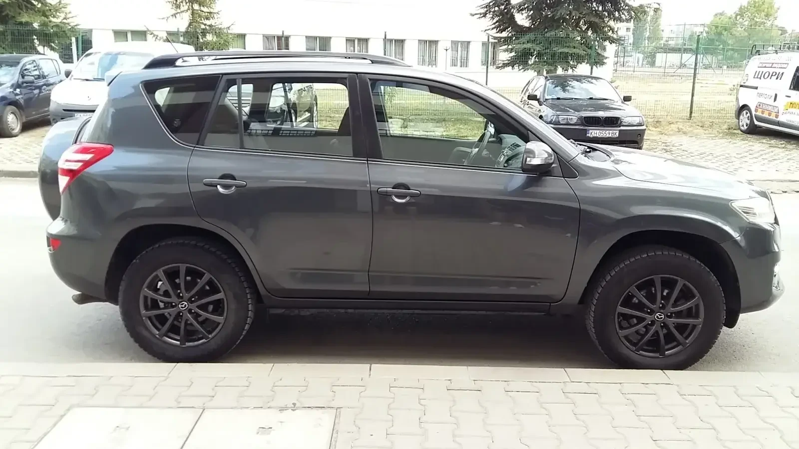 Toyota Rav4 2.0i16v-4x4-Valve Matic., снимка 4 - Автомобили и джипове - 55904727