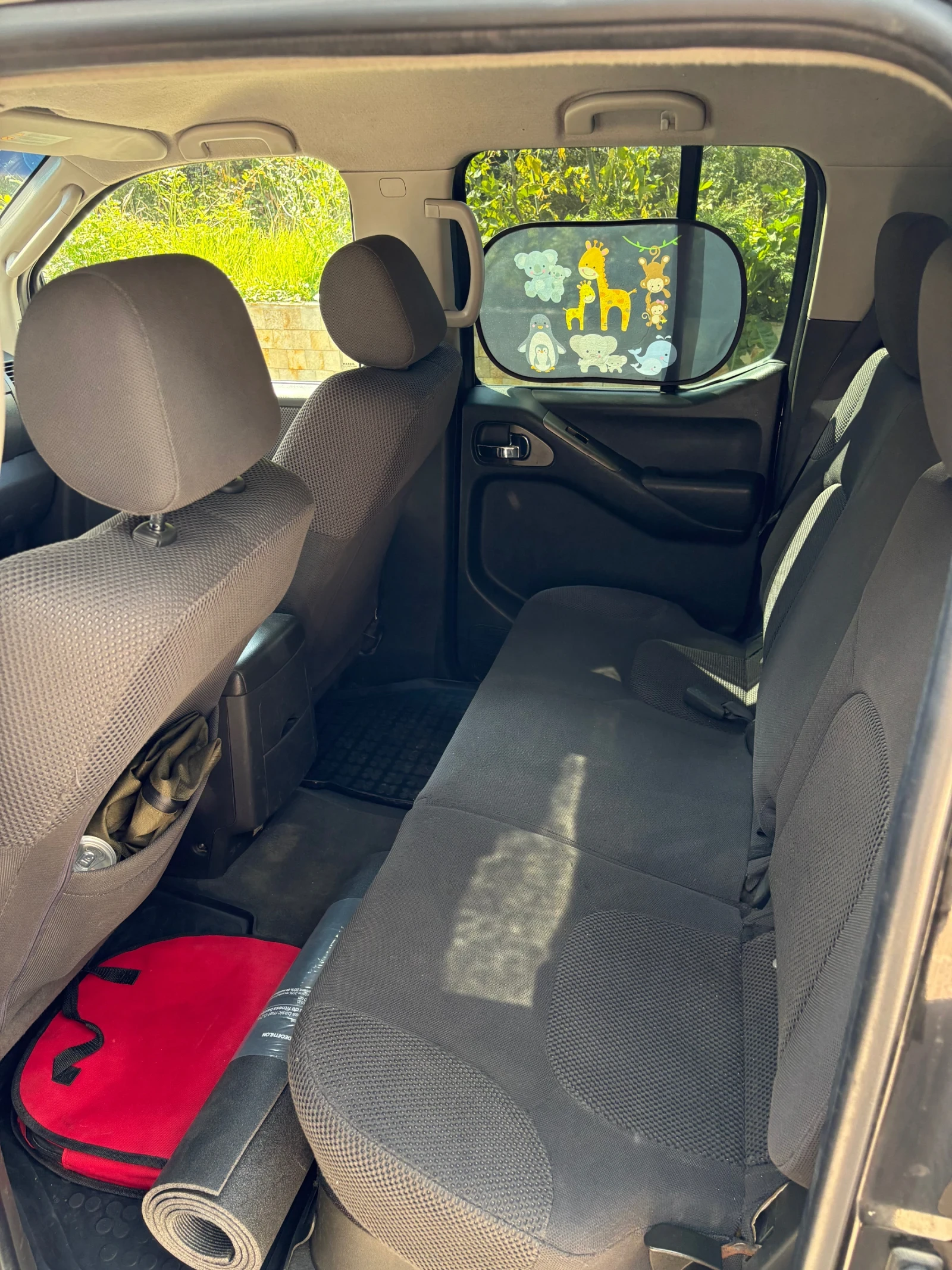 Nissan Navara 2.5D, снимка 8 - Автомобили и джипове - 56138712