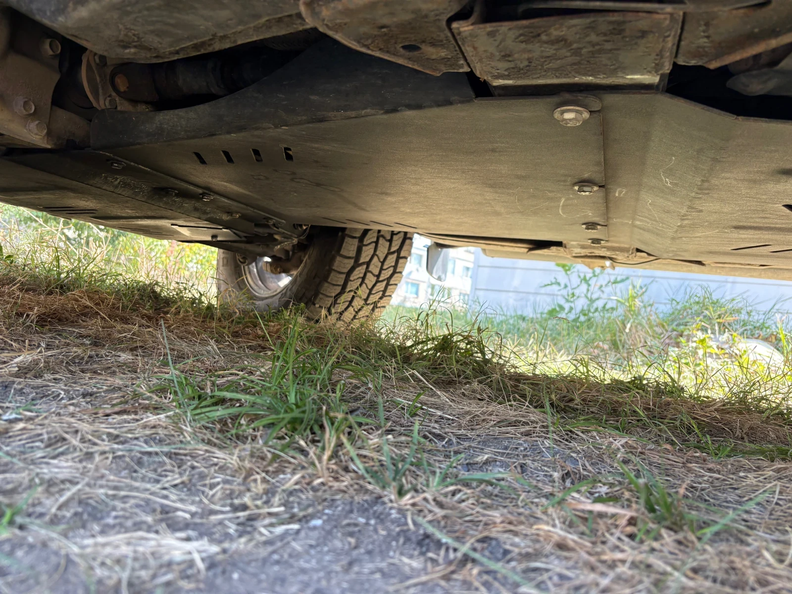 Nissan Navara 2.5D, снимка 10 - Автомобили и джипове - 56138712
