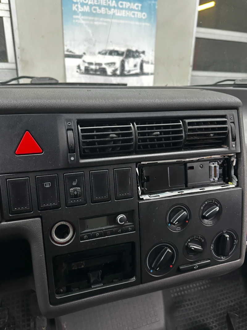 VW T4 2.5TDi ПЪТНИЧЕСКИ, снимка 9 - Бусове и автобуси - 53036766