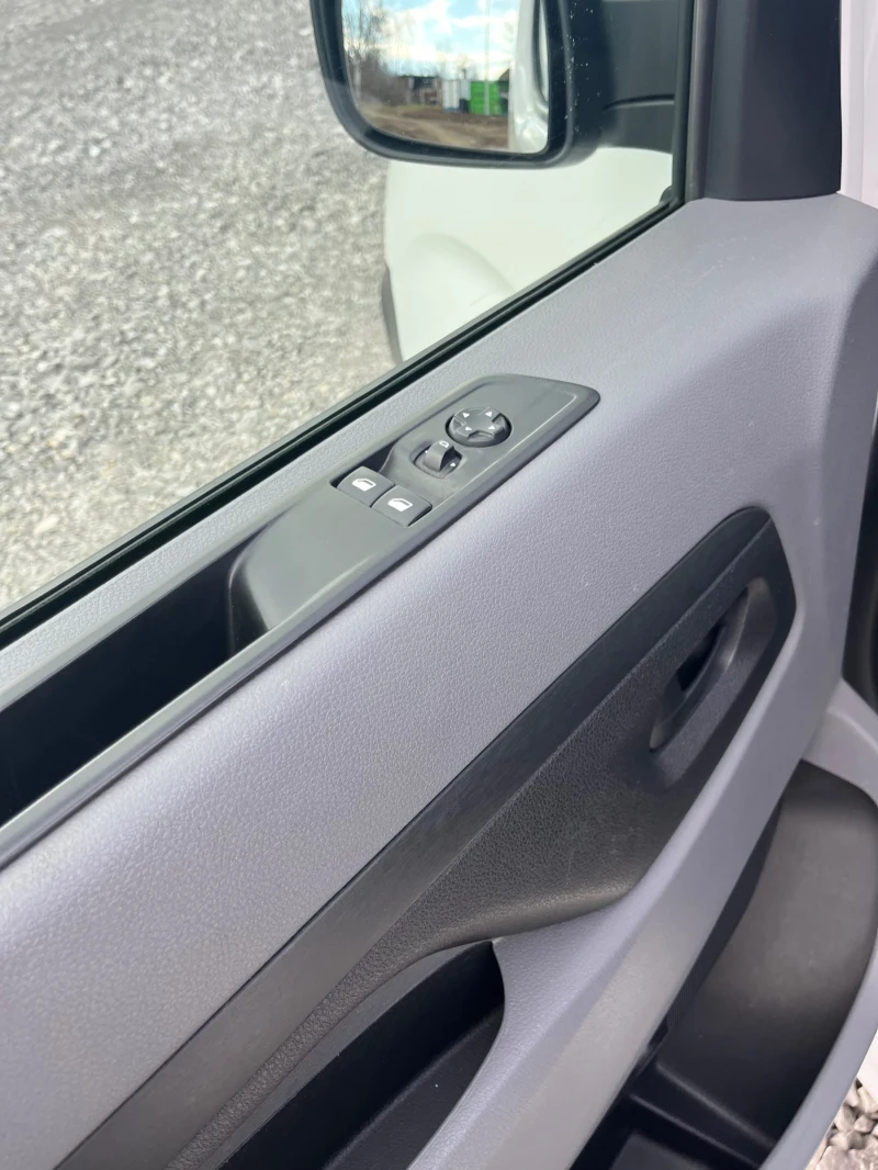 Opel Vivaro ZAFIRA, снимка 14 - Бусове и автобуси - 53405632