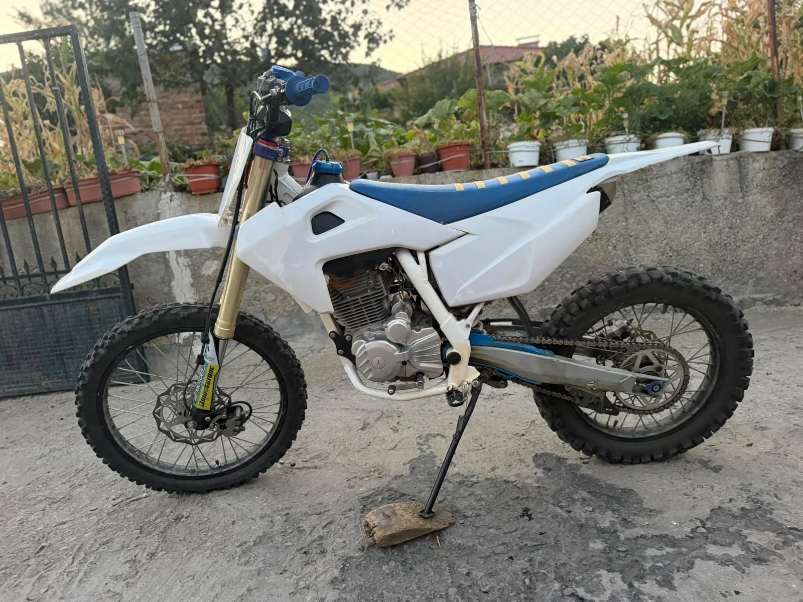 Husqvarna 250, снимка 5 - Мотоциклети и мототехника - 56639562