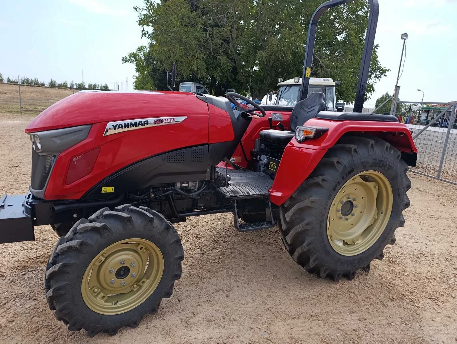 Трактор Yanmar YM348A