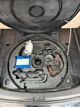 VW Touran 2.0TDI, Автоматик, снимка 11