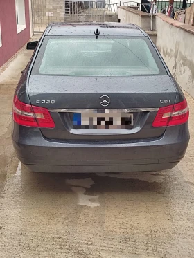 Mercedes-Benz E 220, снимка 2