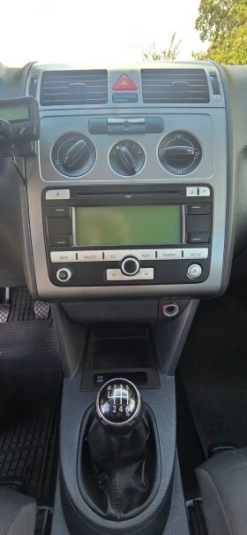 VW Touran 1.9 tdi, снимка 16