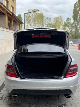 Mercedes-Benz C 220 БЕЗ АНАЛОГ! РЕАЛНИ КИЛОМЕТРИ, снимка 12