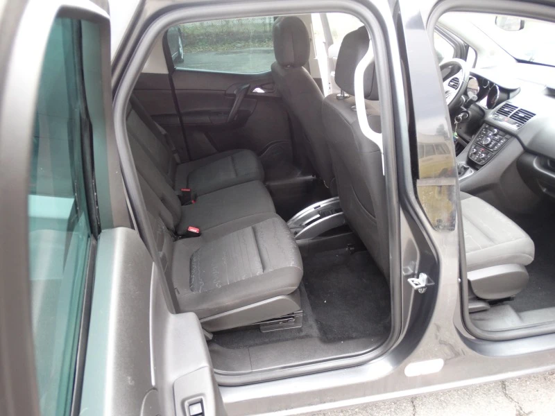 Opel Meriva 1.3CDTI, снимка 16 - Автомобили и джипове - 43238286