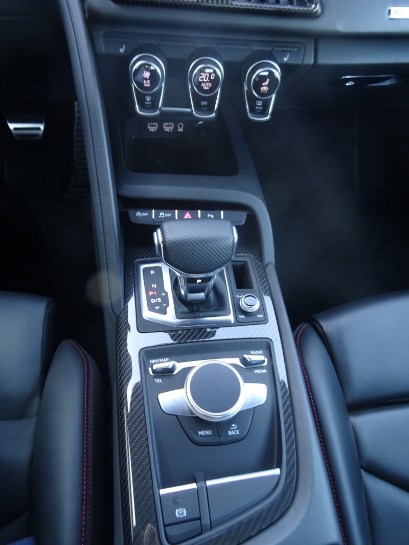 Audi R8 COUPE V10, снимка 16 - Автомобили и джипове - 44210603