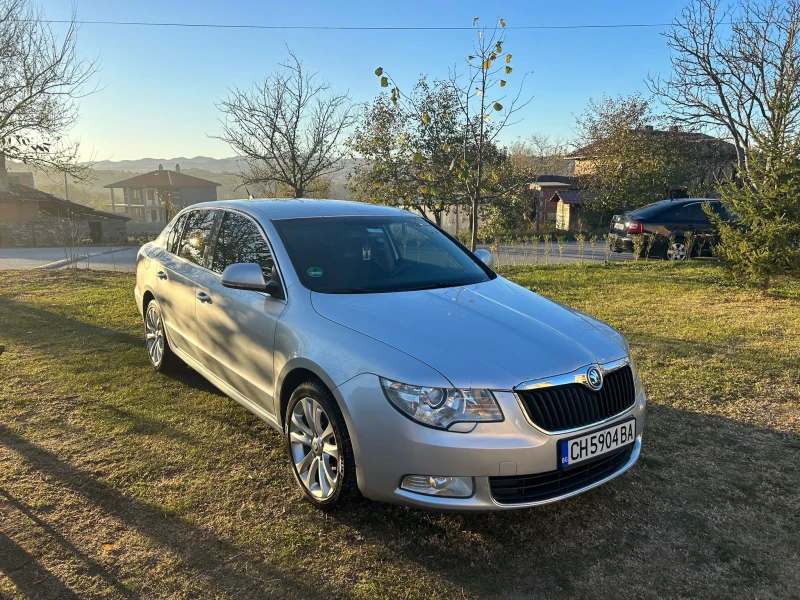 Skoda Superb 1.8T, снимка 1 - Автомобили и джипове - 47341443