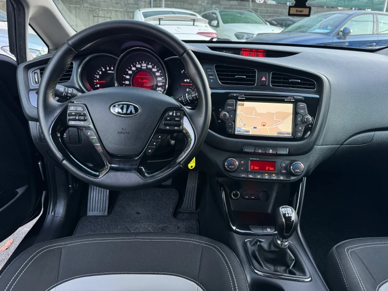 Kia Ceed 1.6CRDI Exclusive, снимка 6 - Автомобили и джипове - 47598013