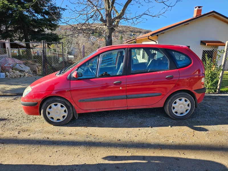 Renault Scenic, снимка 2 - Автомобили и джипове - 48393264