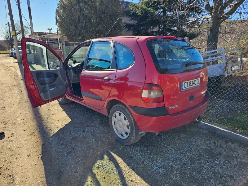 Renault Scenic, снимка 3 - Автомобили и джипове - 48393264