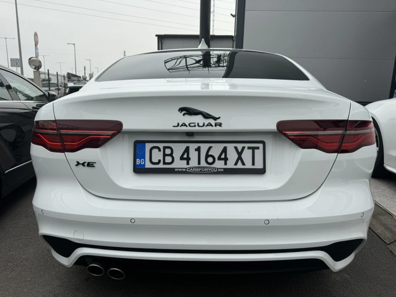 Jaguar XE, снимка 6 - Автомобили и джипове - 48703321