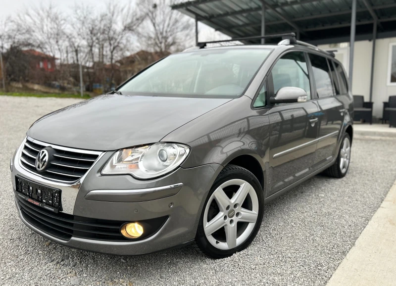 VW Touran Face* 1.9TDI* 105кс* КЛИМАТРОНИК, снимка 3 - Автомобили и джипове - 49378935