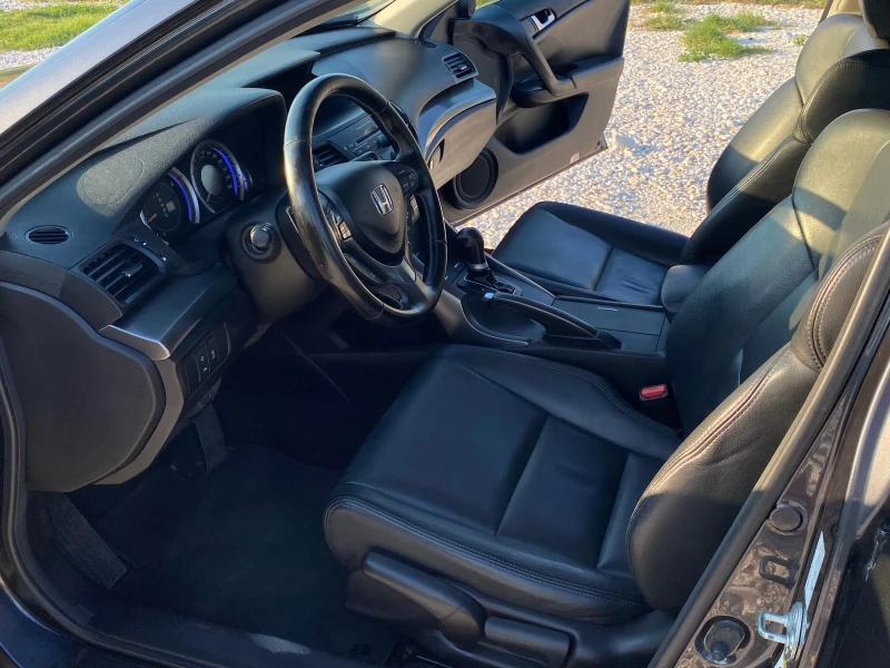 Honda Accord 2.2 i-DTEC - FACELIFT!, снимка 10 - Автомобили и джипове - 51252425