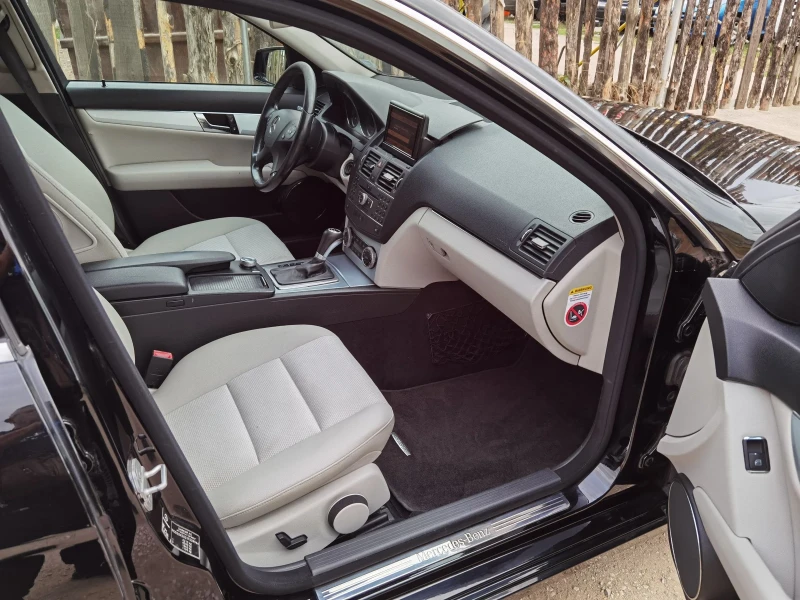 Mercedes-Benz C 250 C250 CDI Avangarde BlueEfficiency, снимка 12 - Автомобили и джипове - 52517528