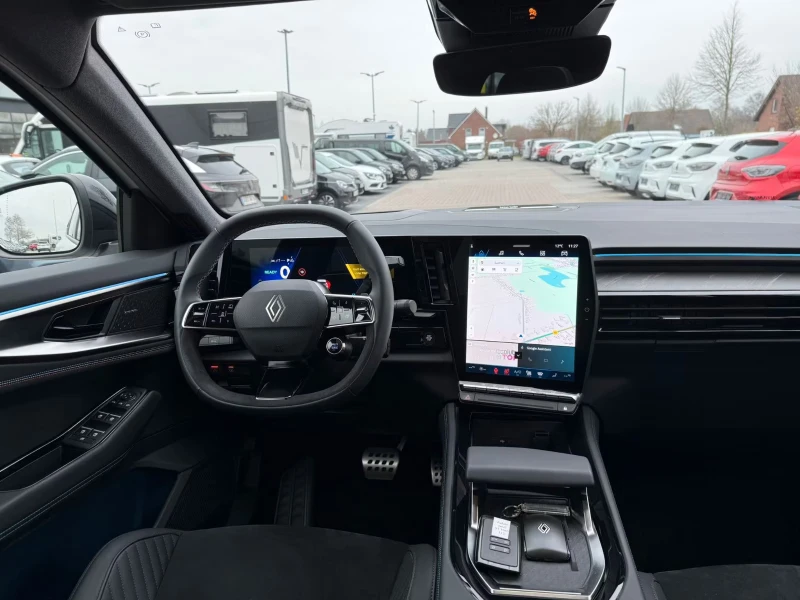 Renault Rafale ESPRIT-ALPINE/200HP/PANO/360/HUD/H&K/LED/654g, снимка 8 - Автомобили и джипове - 52664569