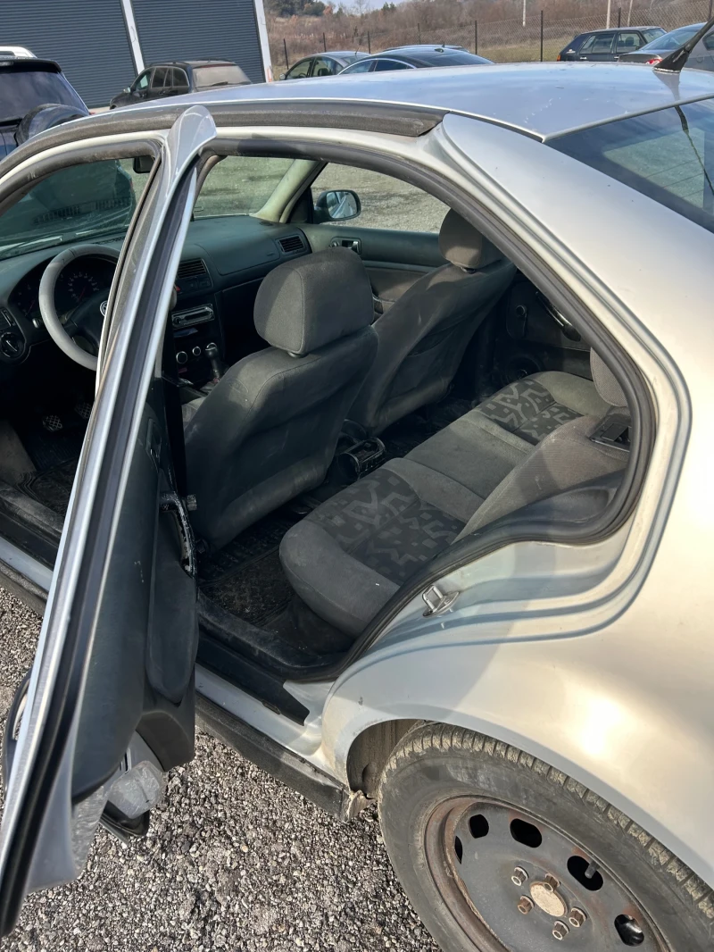 VW Bora 1.9TDI, снимка 5 - Автомобили и джипове - 52830485