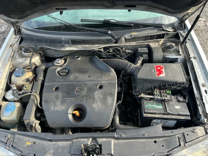 VW Bora 1.9TDI, снимка 6 - Автомобили и джипове - 52830485