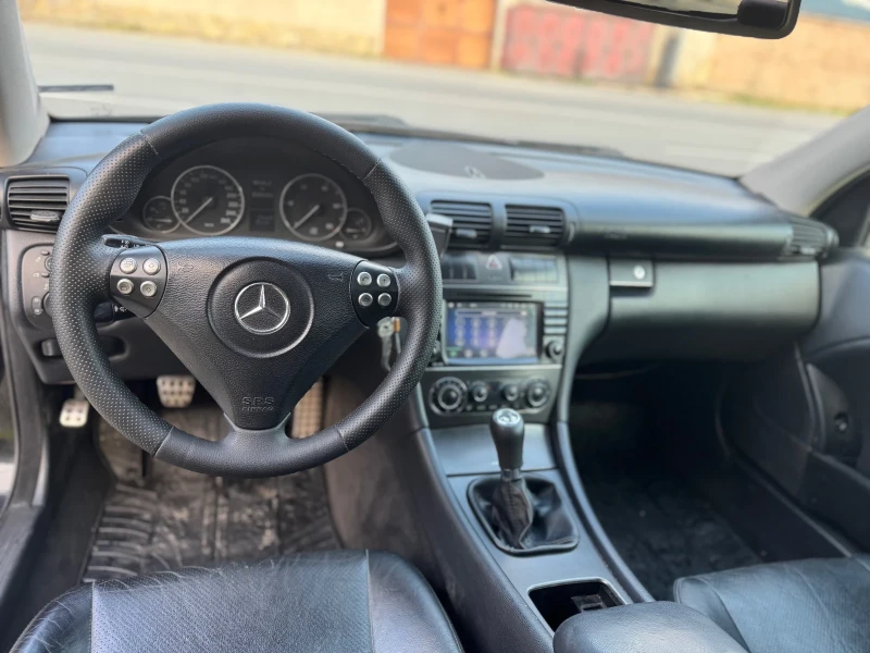 Mercedes-Benz C 220, снимка 5 - Автомобили и джипове - 52860026