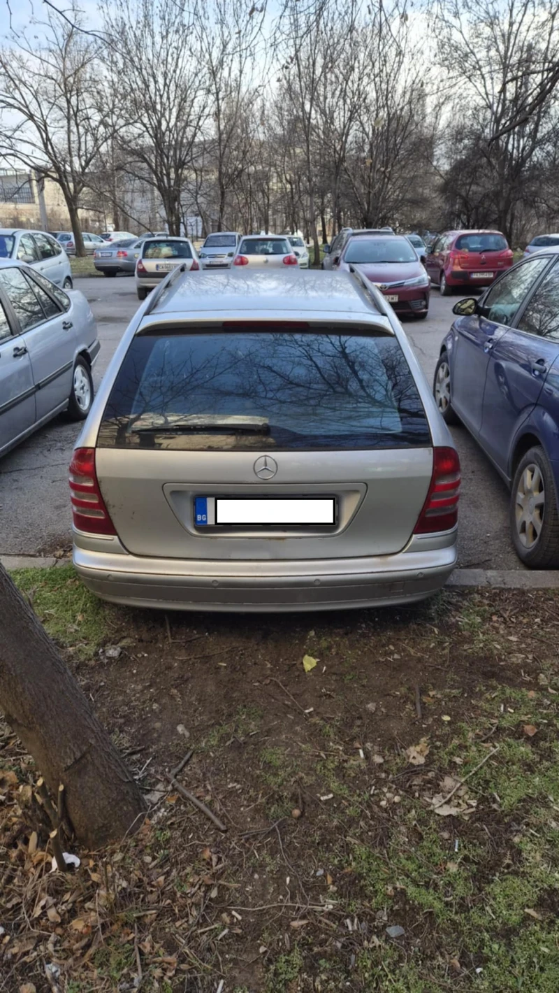 Mercedes-Benz C 240 Avangarde, снимка 2 - Автомобили и джипове - 53141827