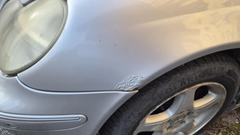 Mercedes-Benz C 240 Avangarde, снимка 9 - Автомобили и джипове - 53141827