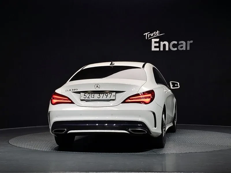 Mercedes-Benz CLA 2.5, снимка 4 - Автомобили и джипове - 54287650