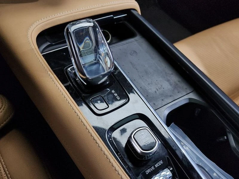 Volvo S90 2.0 Automatic КРАЙНА ЦЕНА: 20467 EUR, снимка 9 - Автомобили и джипове - 55966920