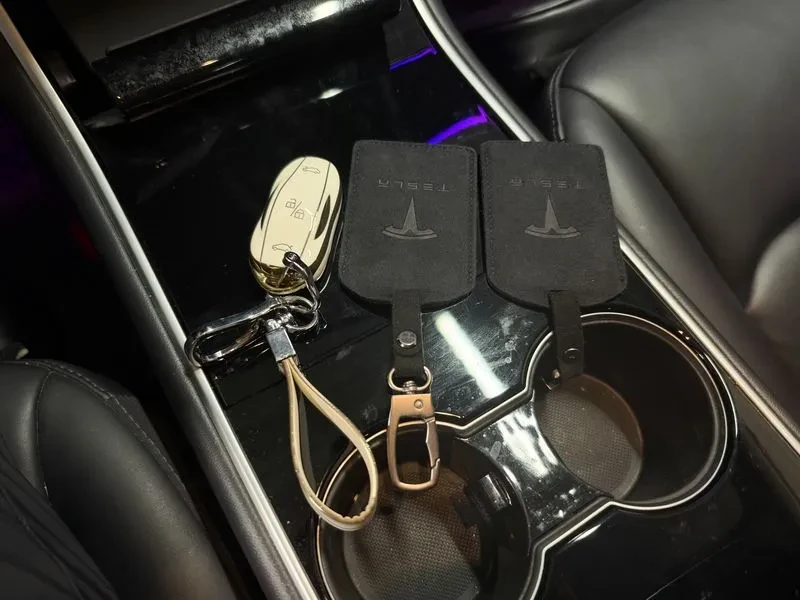 Tesla Model 3   Long-Range Awd, снимка 9 - Автомобили и джипове - 56358502