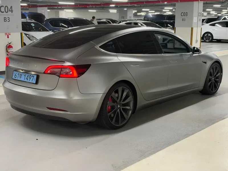 Tesla Model 3   Long-Range Awd, снимка 5 - Автомобили и джипове - 56358502