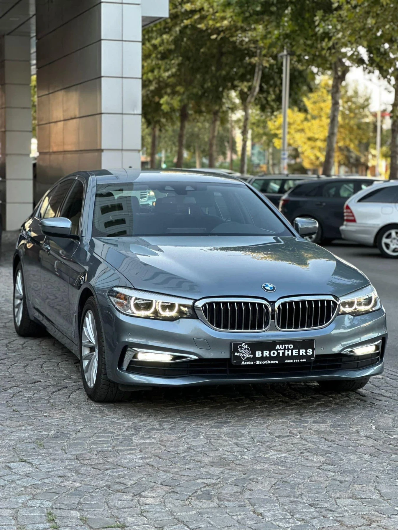 BMW 530 D Xdrive Luxury line G30 - изображение 2