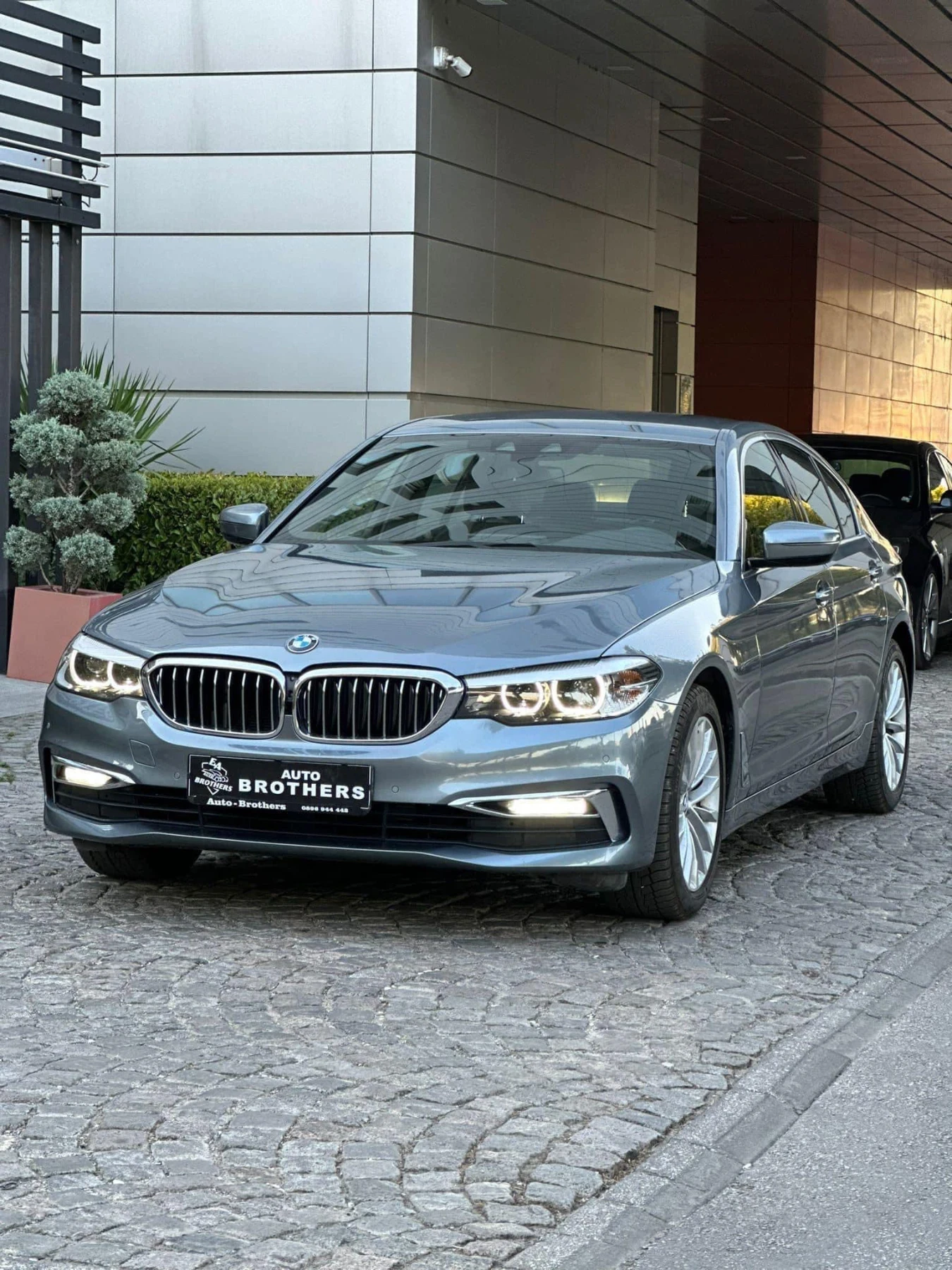 BMW 530 D Xdrive Luxury line G30 - изображение 3