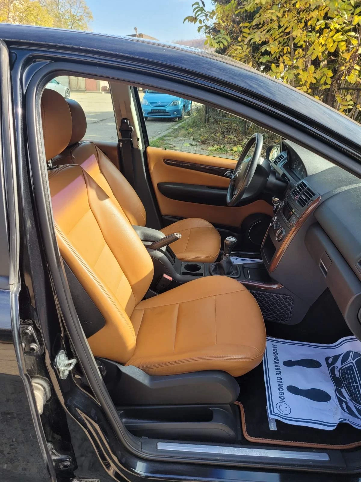 Mercedes-Benz A 180  - изображение 4