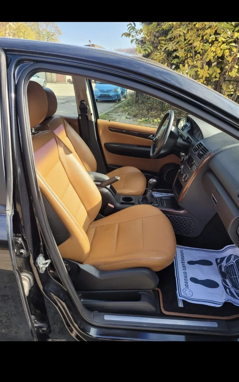 Mercedes-Benz A 180  - изображение 3