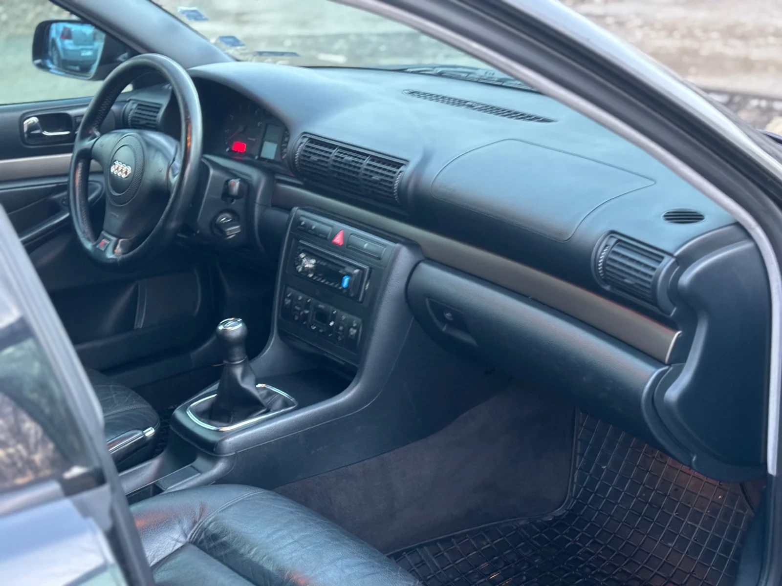 Audi A4  - изображение 8