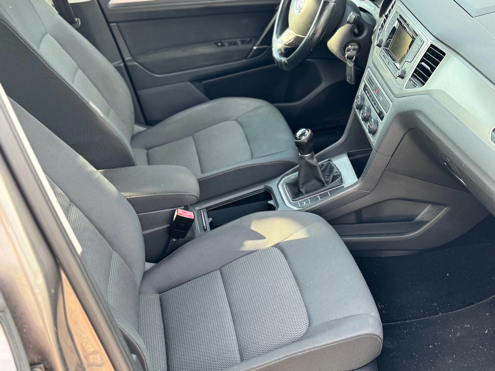 VW Sportsvan 1.2 - изображение 4
