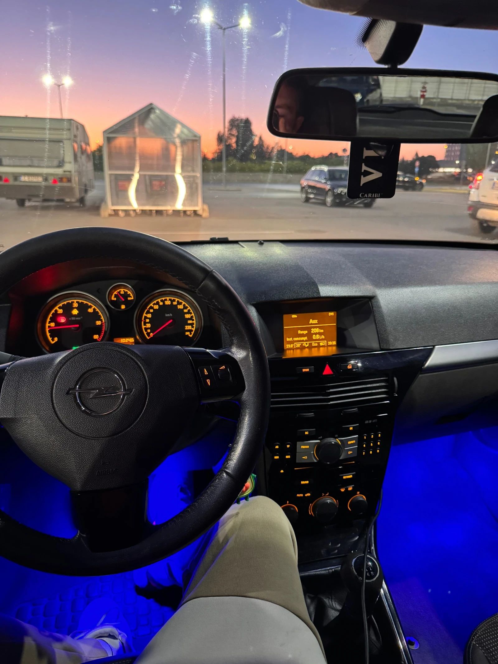 Opel Astra GTC алкантар - изображение 2