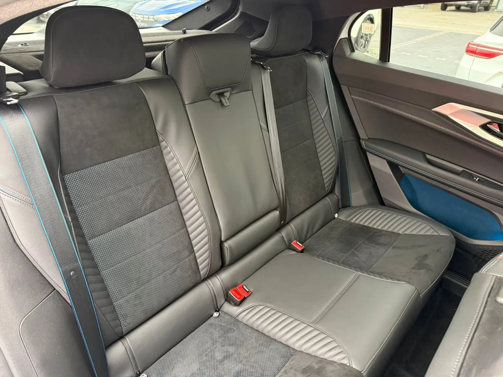 Renault Rafale ESPRIT-ALPINE/200HP/PANO/360/HUD/H&K/LED/654g | Mobile.bg   15