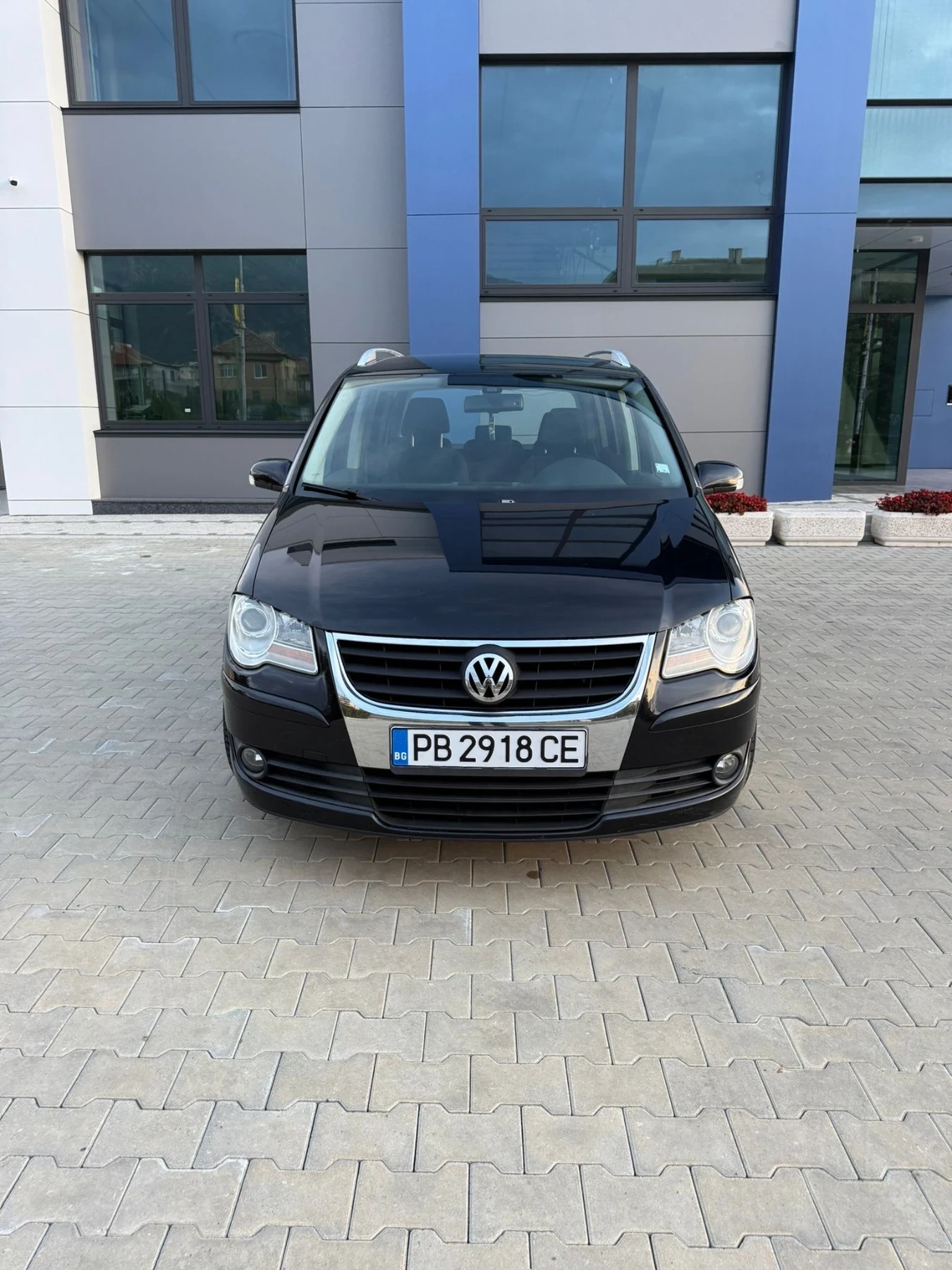 VW Touran 2.0TDI, Автоматик - изображение 4