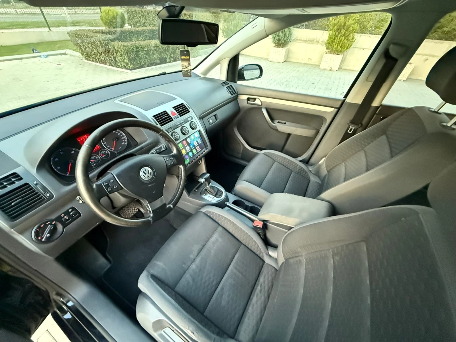 VW Touran 2.0TDI, Автоматик - изображение 7