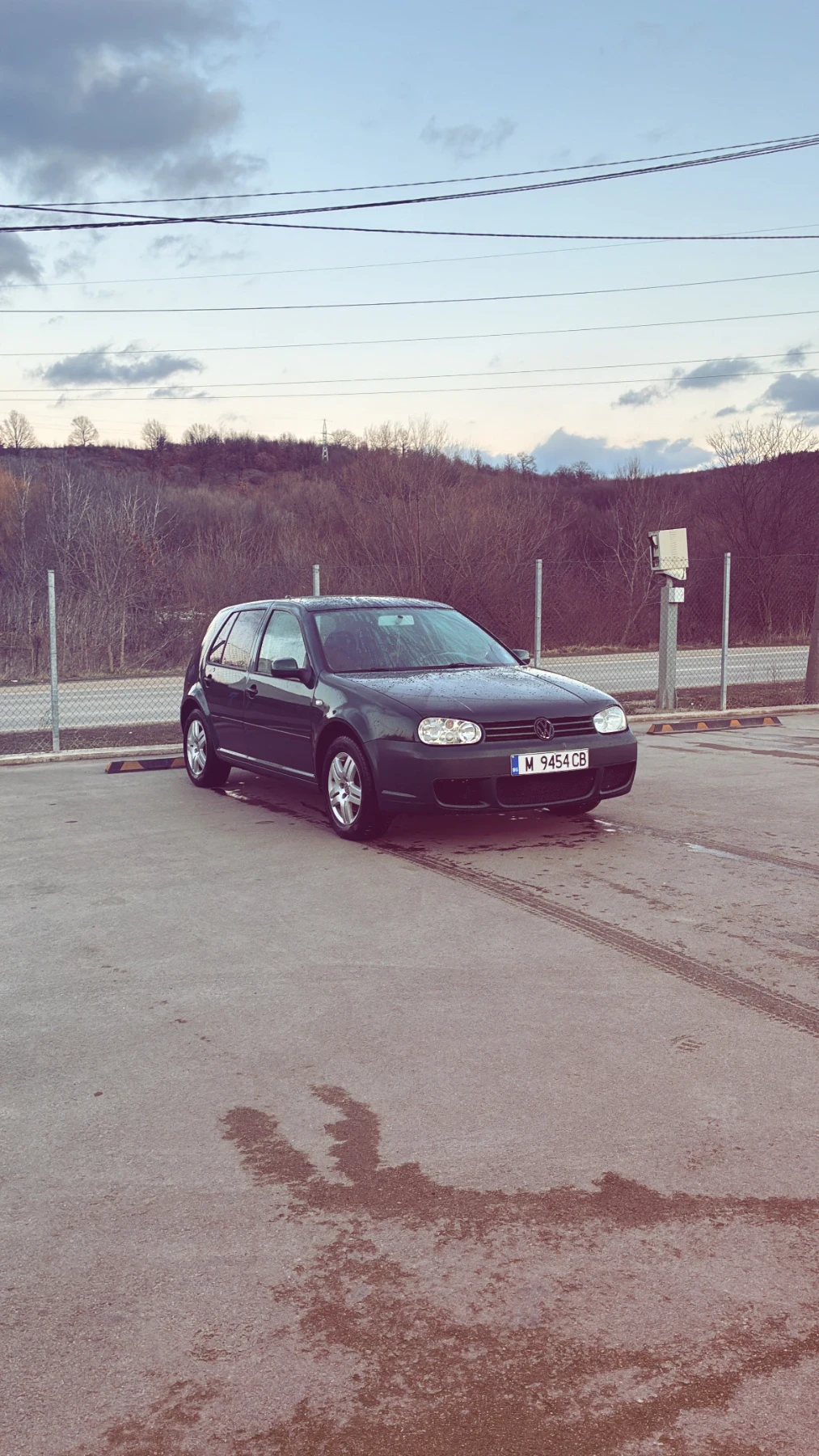 VW Golf 1.9 TDI, снимка 2 - Автомобили и джипове - 53990315