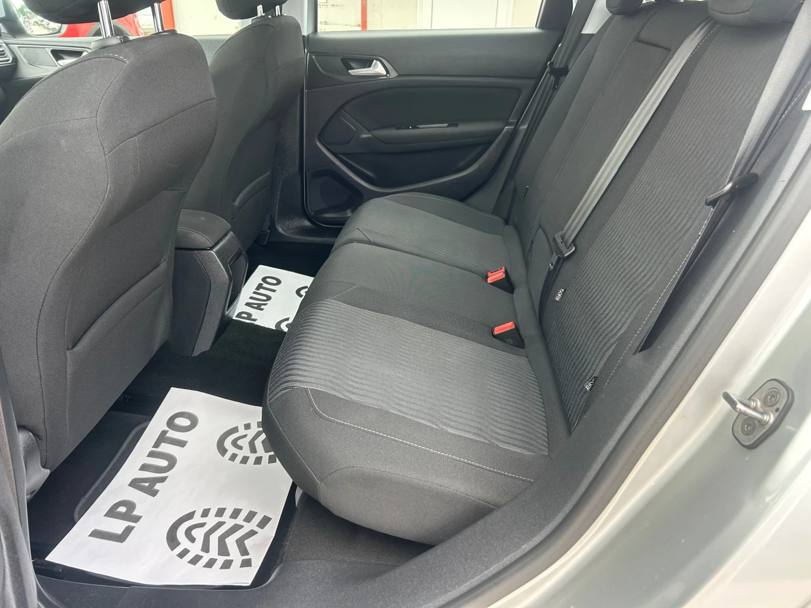 Peugeot 308 * 1.6HDI* 120�.�* ���*  | Mobile.bg � ����������� 9