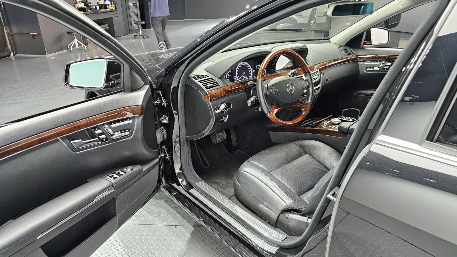Mercedes-Benz S 500 5.5* FULL* TV* КРАЙНА ЦЕНА* АВТОКРЕДИТ* , снимка 8 - Автомобили и джипове - 54946824