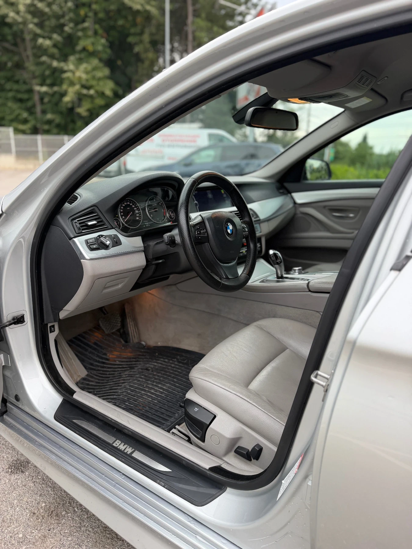 BMW 530, снимка 10 - Автомобили и джипове - 55216194