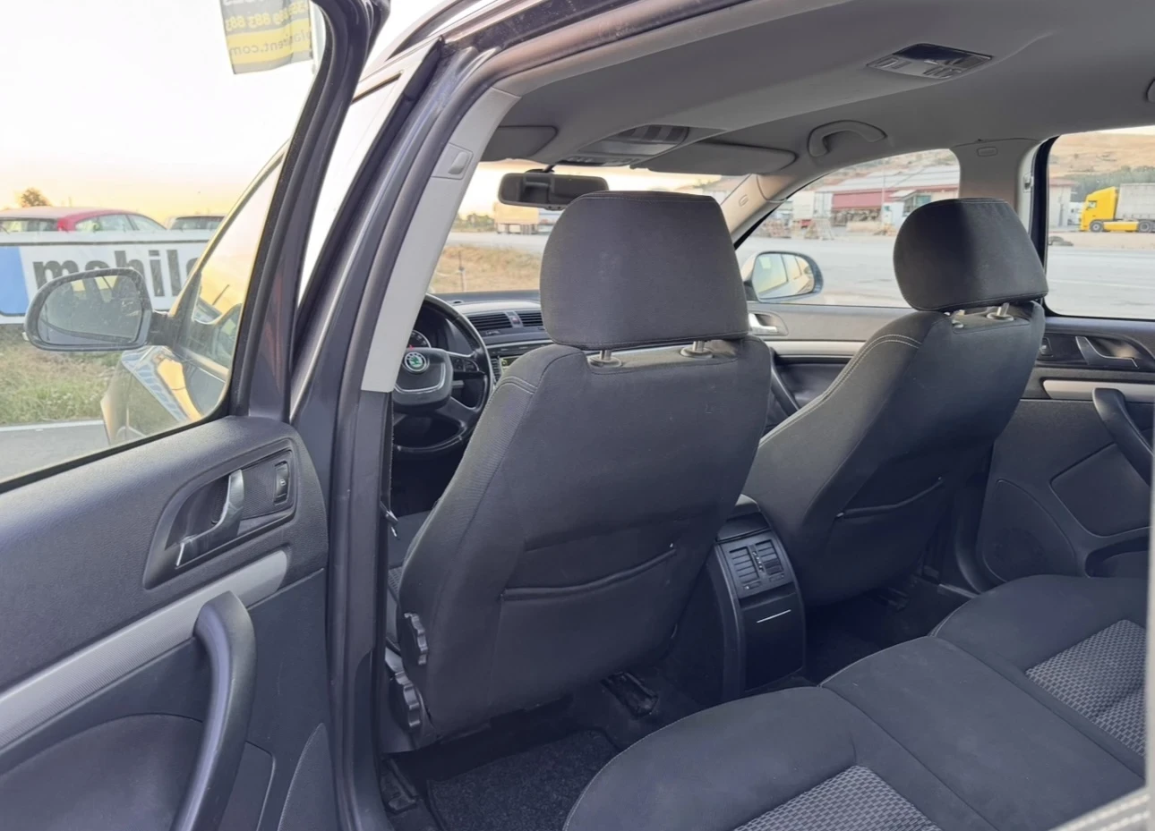 Skoda Octavia 2.0TDI / 4x4, снимка 10 - Автомобили и джипове - 55743208