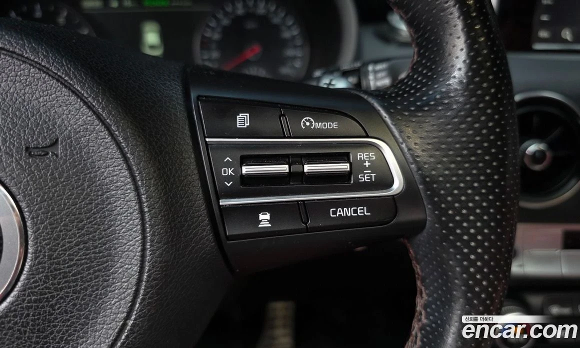 Kia Stinger 3.3 Turbo AWD GT, снимка 17 - Автомобили и джипове - 55856244